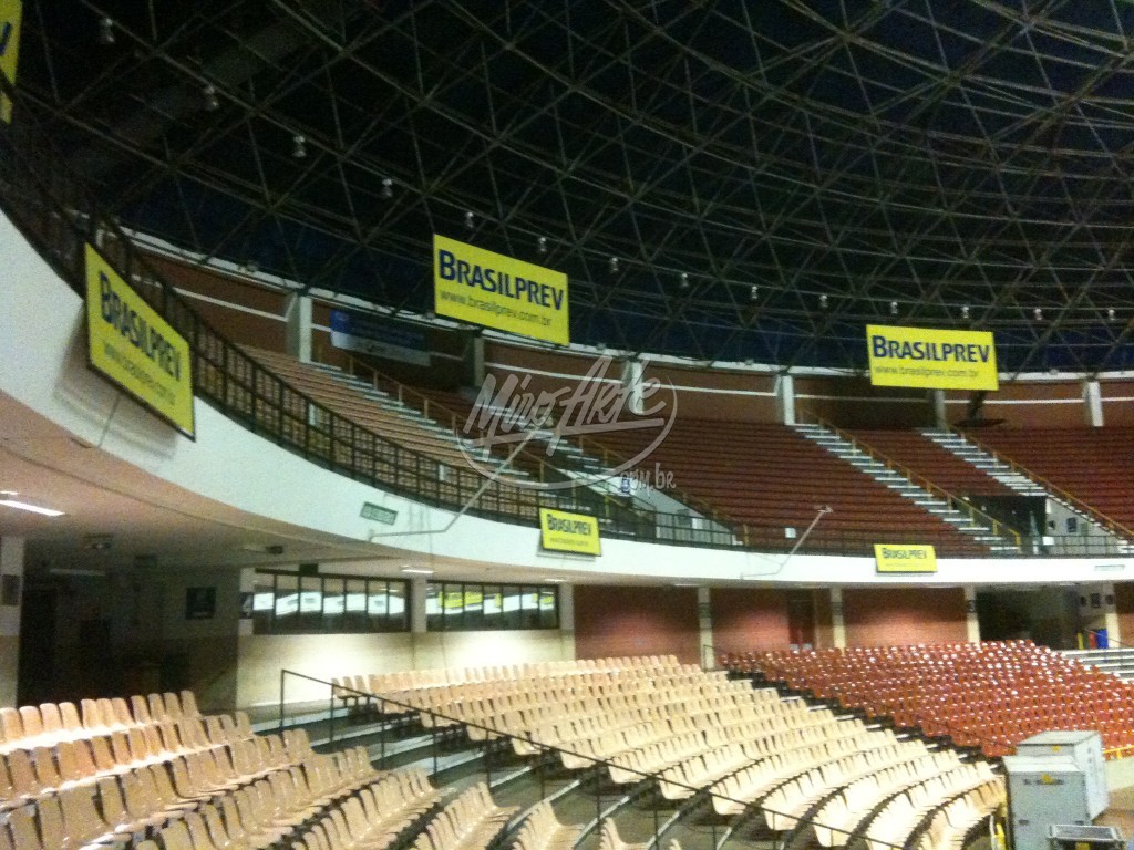 Estrutura metálica com lona em impressão digital