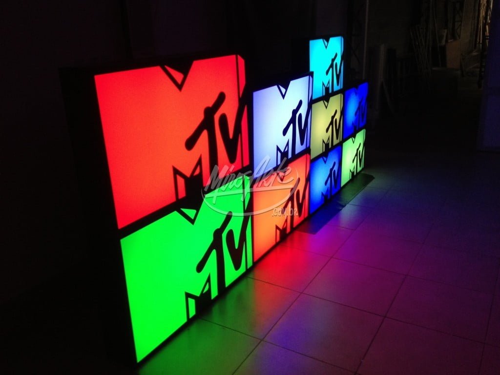 BACKLIGHT EM LED | MTV 2 Backlight em LED