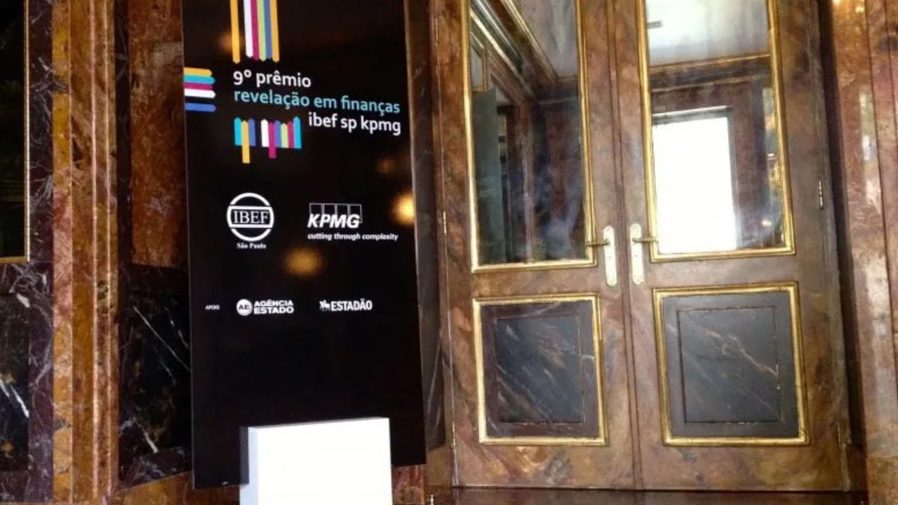 Utilização de Totens para campanhas de marketing - O Totem Sinalizador é uma estratégia assertiva no momento da divulgação de uma marca. Saiba o melhor Totem Sinalizador para seu evento!